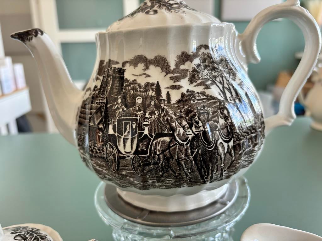 Myott Royal Mail theepot met melk- en suikerkannetje, Ophalen of Verzenden