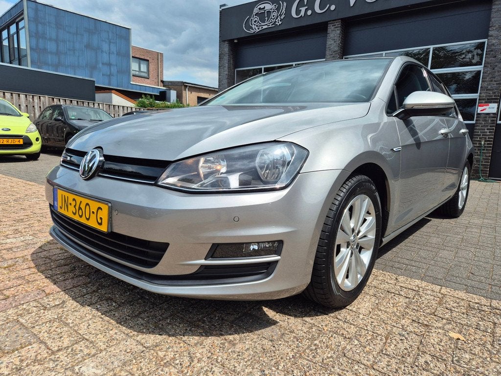Volkswagen Golf 1.0 TSI Connected Series, Auto's, Volkswagen, Voorwielaandrijving, Gebruikt, Euro 6, 23 km/l