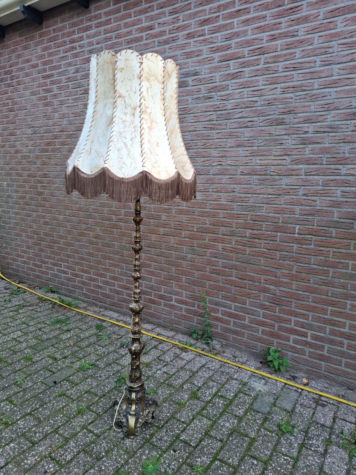 Staande lamp, Ophalen