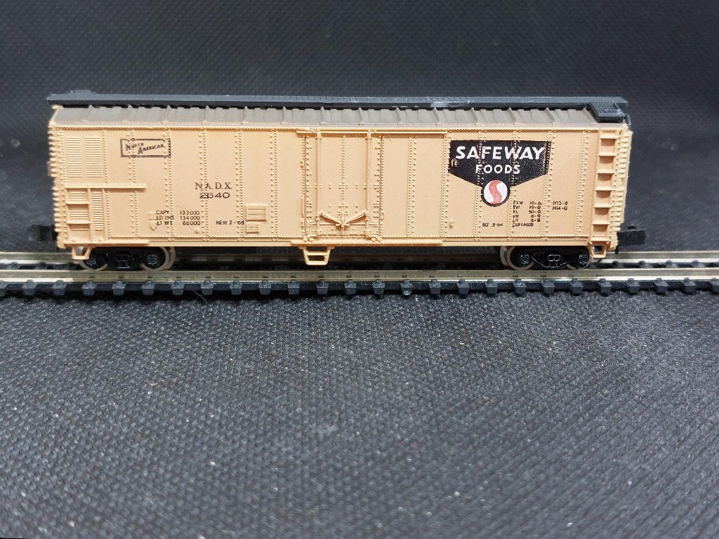 Bachmann 5461 - 51´ Mechanical Reefer SAFEWAY FOODS (14510), Hobby en Vrije tijd, Modeltreinen | N-Spoor, Gebruikt, Wagon, Gelijkstroom