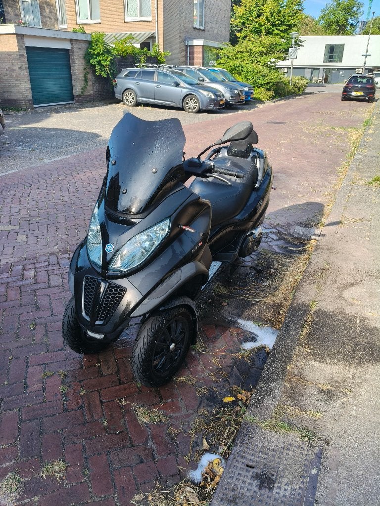 Piaggio MP3 500 IE, Scooter, 493 cc, Motorrijbewijs A, Gebruikt