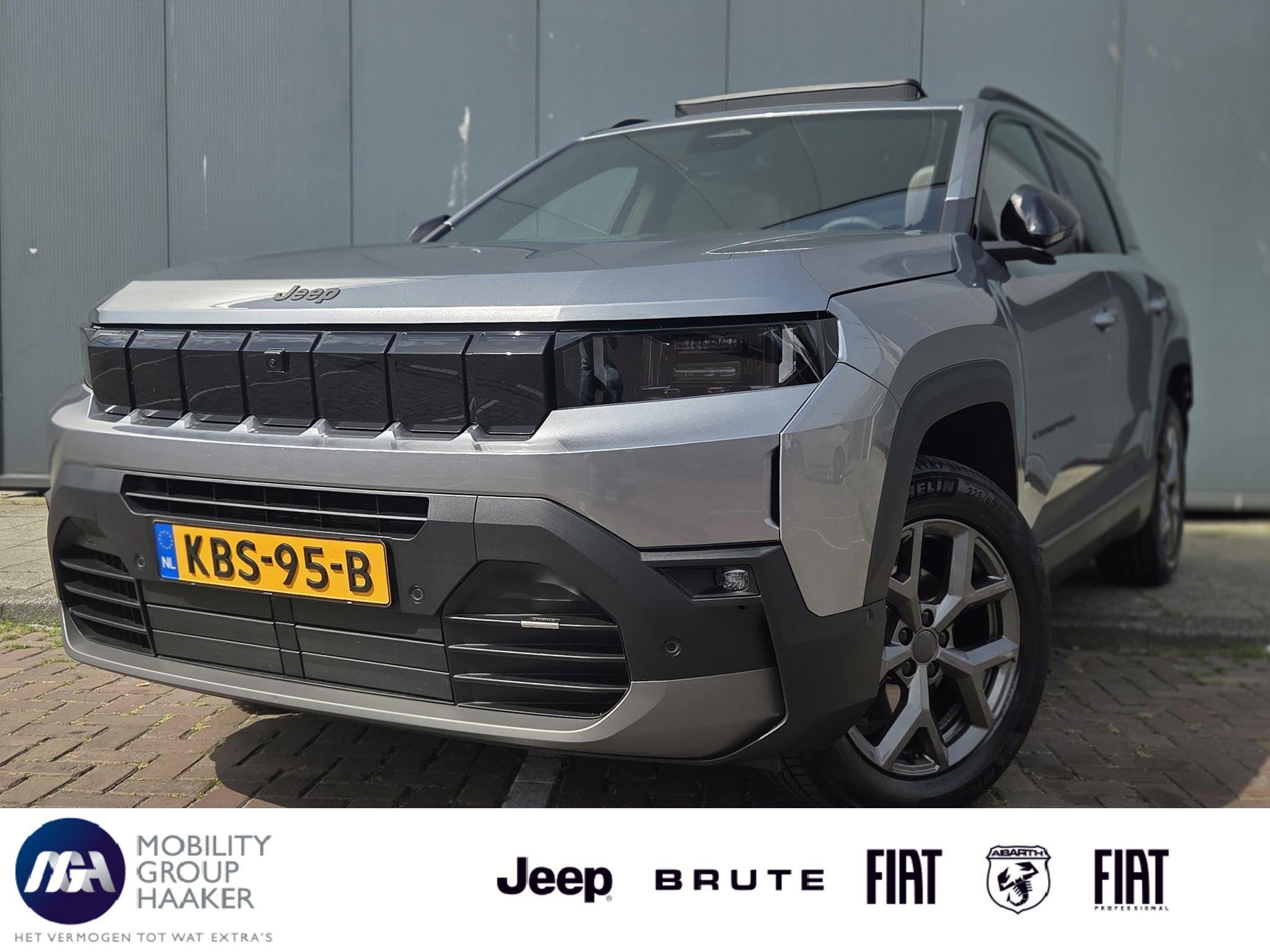 Jeep Compass 1.2 e-Hybrid First Edition | Apple-Android | Sc, Auto's, 145 pk, Gebruikt, 1199 cc, 1535 kg