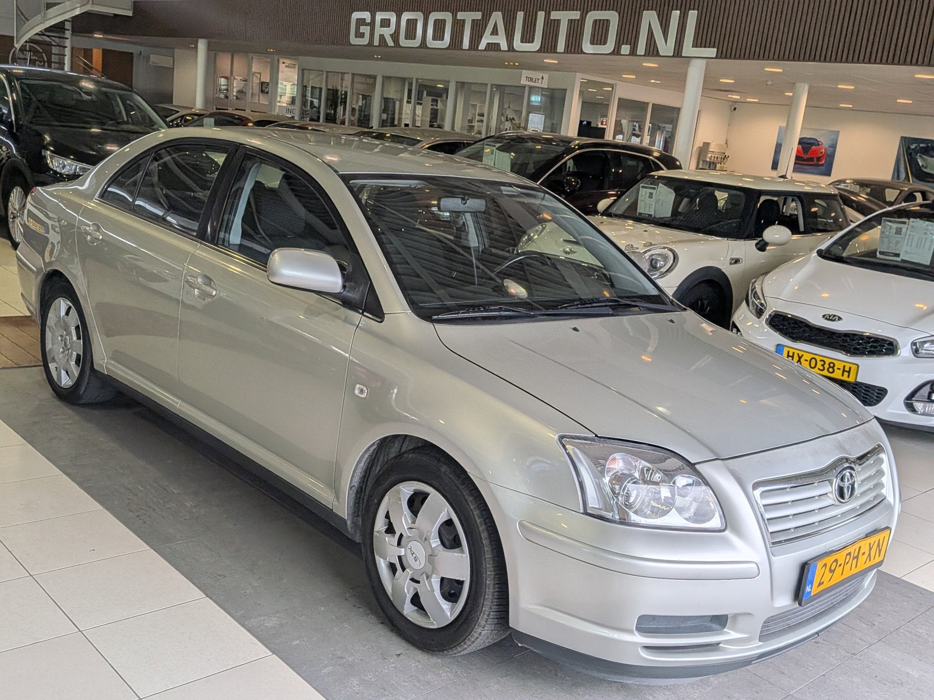 Toyota Avensis 1.6 VVTi Linea Terra NAP, Trekhaak, Airco, St, Auto's, Voorwielaandrijving, Stof, 4 cilinders, Parkeersensor