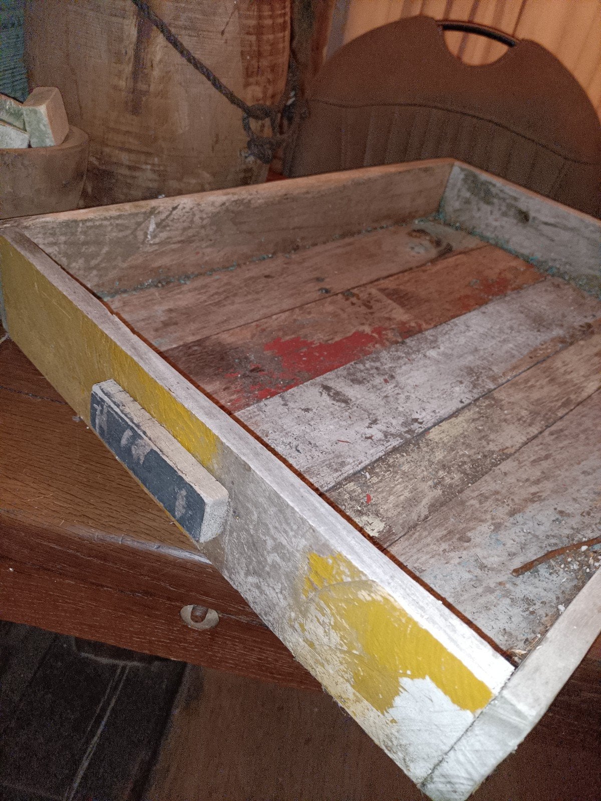 Groot houten dienblad. Verweerd. Brocante, Huis en Inrichting, Woonaccessoires | Dienbladen, Ophalen, Gebruikt, ., Vierkant