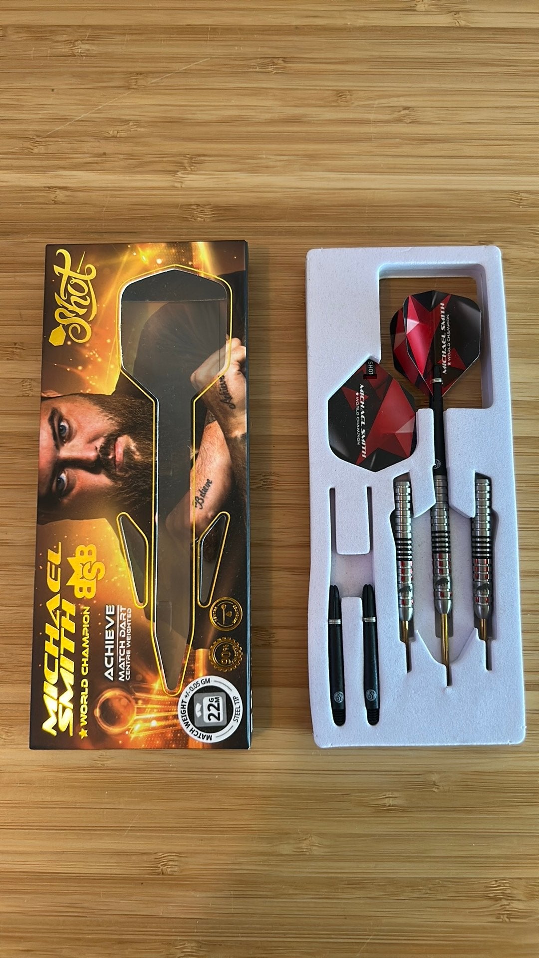 Michael Smith Achieve 22 gram, Sport en Fitness, Darts, Ophalen of Verzenden, Zo goed als nieuw, Pijlen
