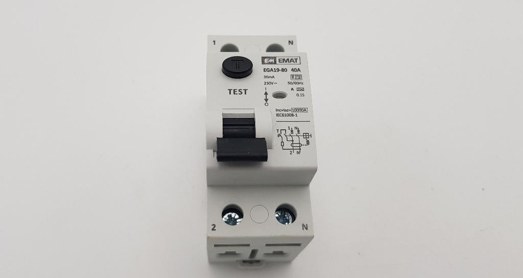 EMAT Groepenkast Aardlekschakelaar EGA19-80 40A 30mA (1x), Hobby en Vrije tijd, Elektronica-componenten, Gebruikt, Onbekend, Ophalen of Verzenden
