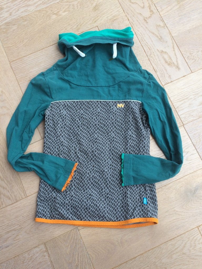 Leuke nog nette longsleeve NinniVi col en lange mouw, Gebruikt, Meisje, Ninni Vi, Ophalen of Verzenden