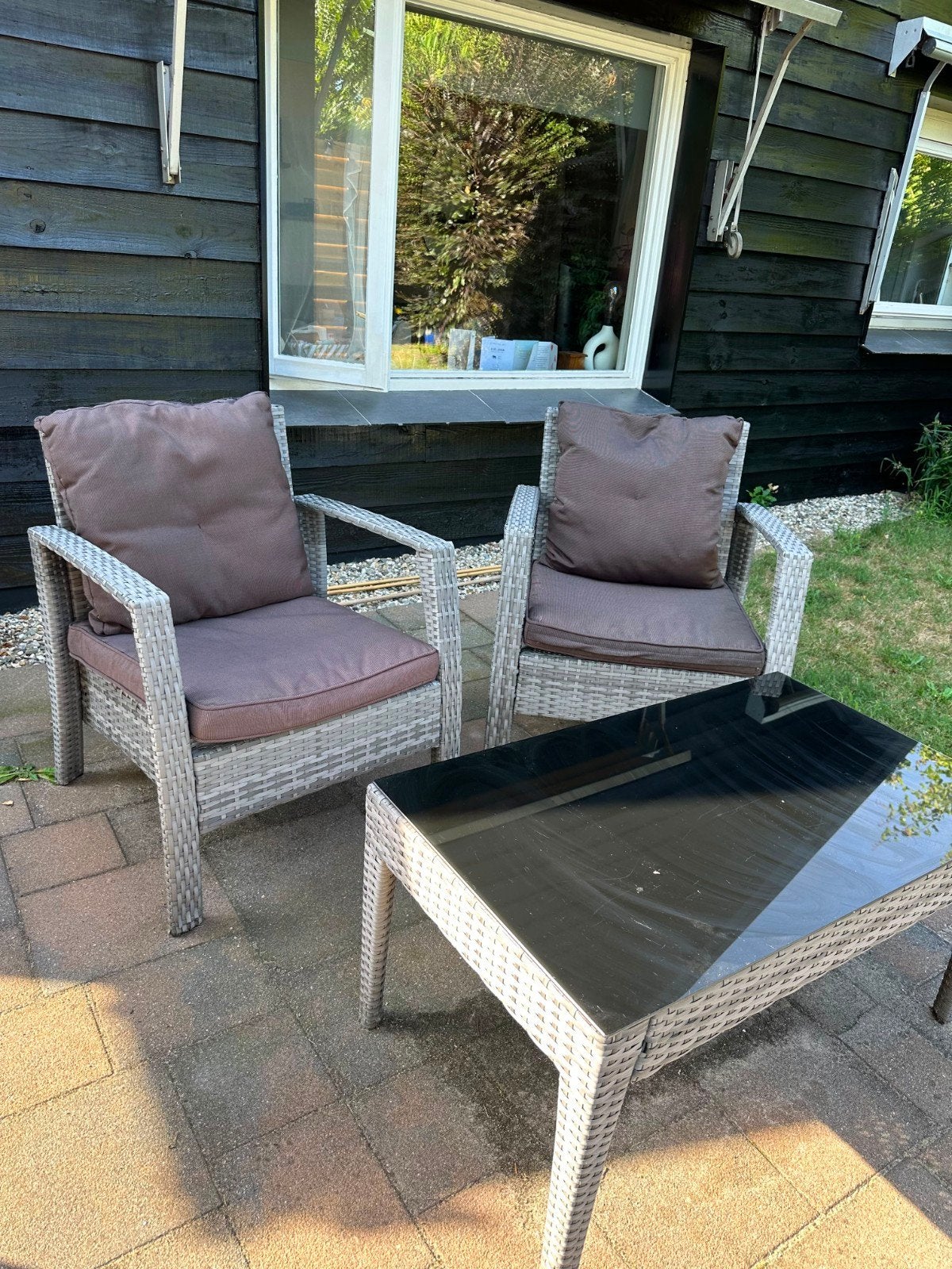 Grijze tuinset met 2 stoelen en tafel met glasplaat, Gebruikt, Wicker, Tuinset, Eettafel