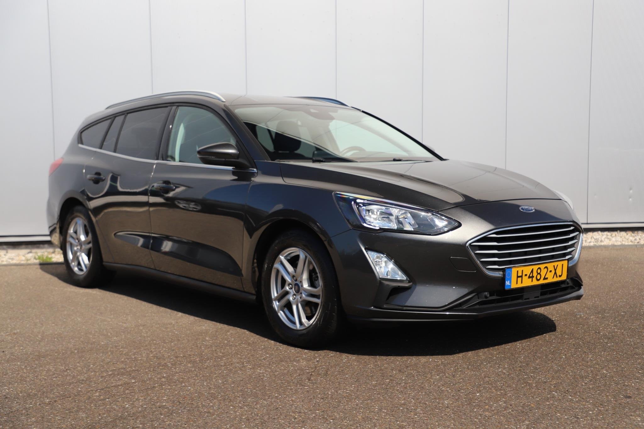 Ford Focus Wagon 1.0 EcoBoost Trend Edition Business Trekhaa, Auto's, Gebruikt, Euro 6, Met garantie (alle), 1283 kg