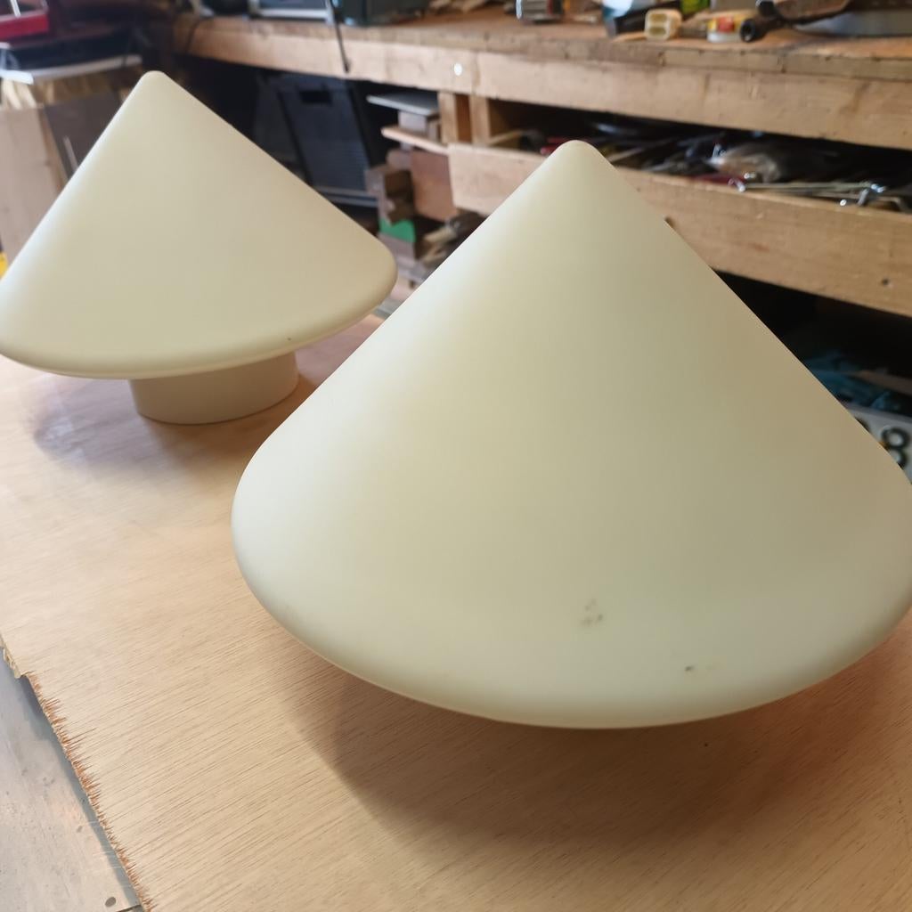 Piramide plaffonaires uniek! Melkglas!, Ophalen of Verzenden, Rond, Minder dan 25 cm