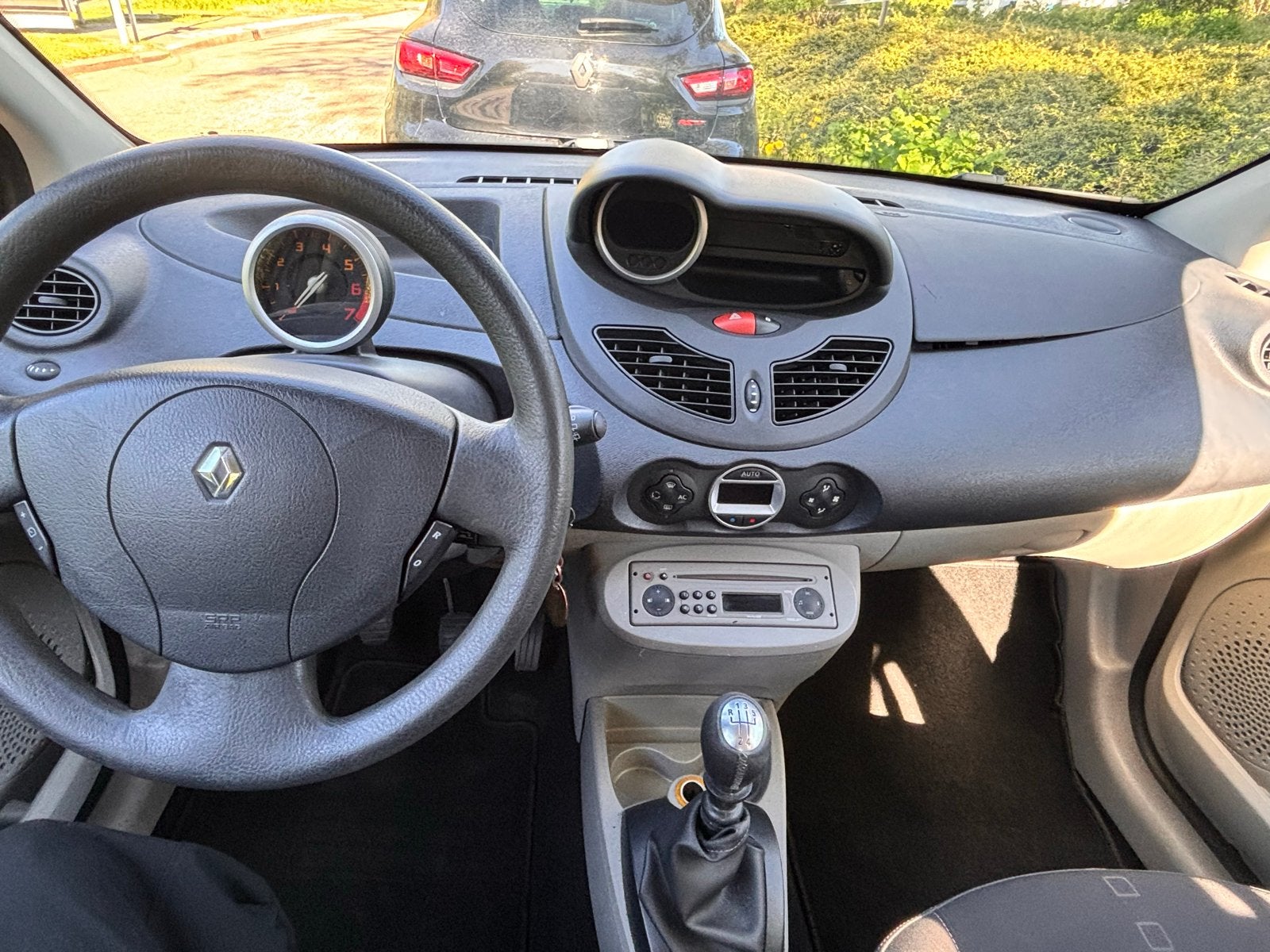 Renault Twingo 1.2 16V Quickshift 2008 Blauw, Auto's, Twingo, 31 €/maand, 4 cilinders, Origineel Nederlands
