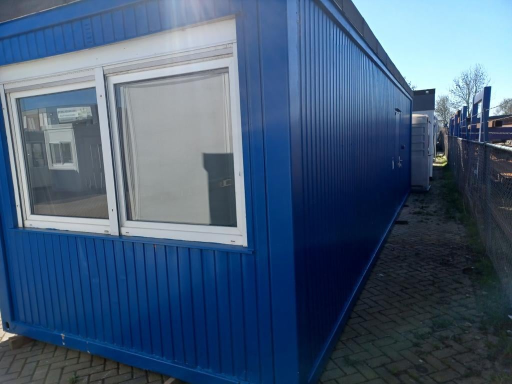 Blauwe kantoorunit / bouwkeet met ramen 10 x 3 meter, Zakelijke goederen, Machines en Bouw | Keten en Containers, Ophalen