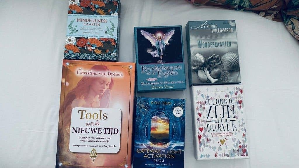Tarotkaarten setje, Ophalen of Verzenden, Zo goed als nieuw, Spiritualiteit algemeen, Overige typen