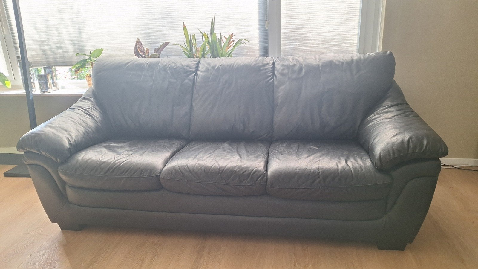 Comfortabel zwart leren bankstel - Gebruikt, Ophalen, Gebruikt, Klassiek, Driepersoons