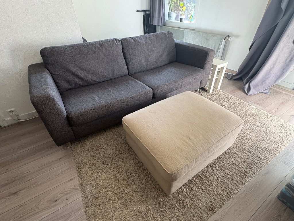 Tweezitsbank grijs met hocker, Ophalen, Gebruikt, Tweepersoons, 75 tot 100 cm