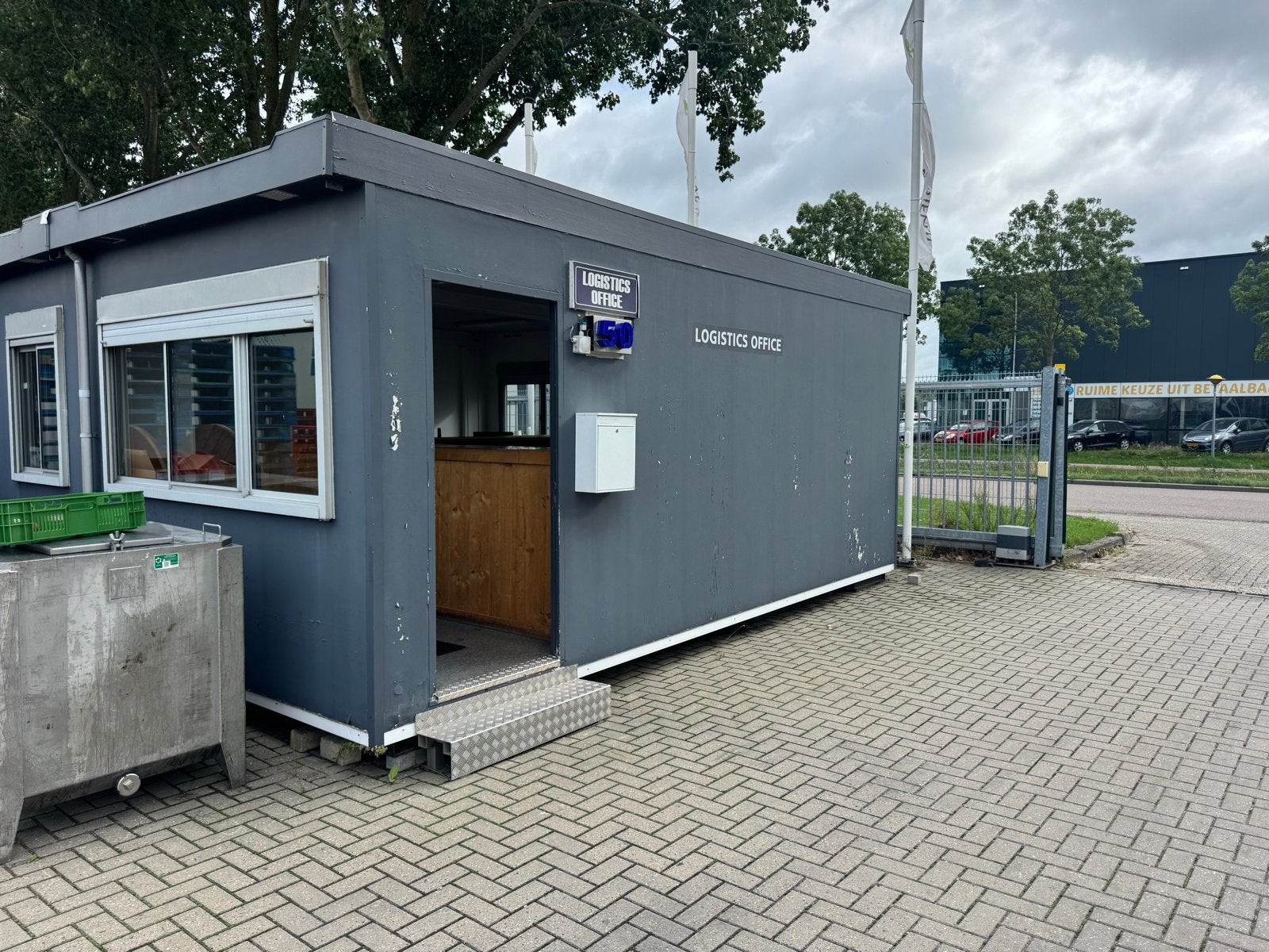 Ruime kantoorunit (30 m²) met inventaris te koop, Ophalen of Verzenden