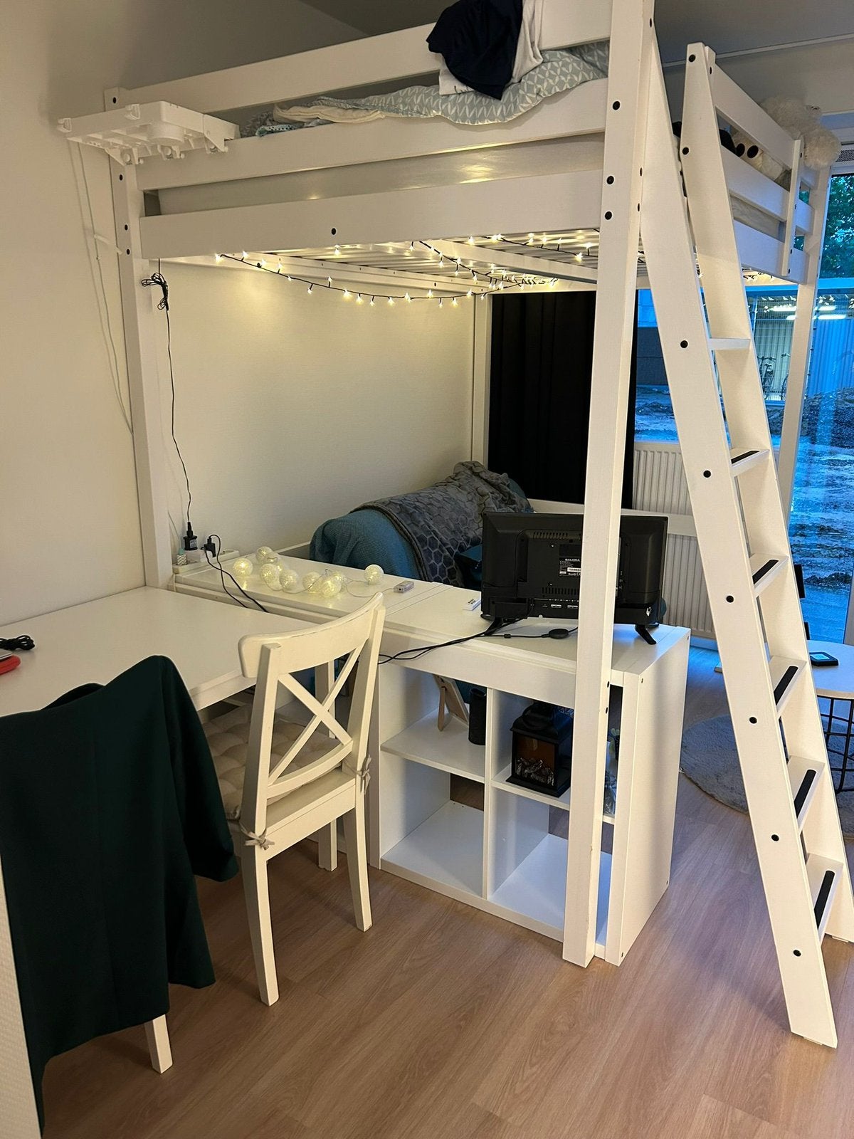 Gratis af te halen: 2-persoons hoogslaper, Huis en Inrichting, Slaapkamer | Stapelbedden en Hoogslapers, Ophalen, Gebruikt, Hoogslaper