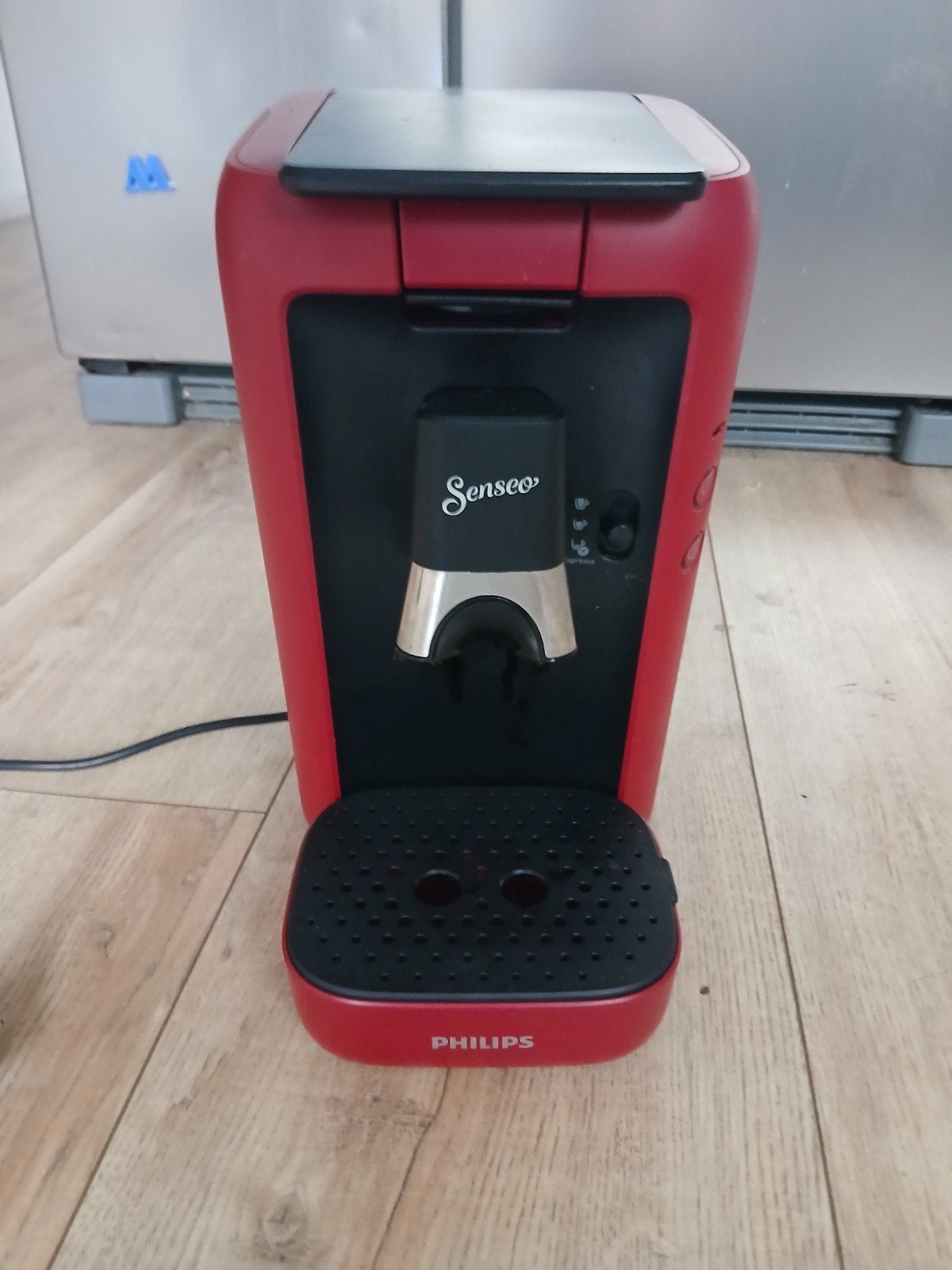 Philips Senseo Espressomachine - Rood, Ophalen, Espresso apparaat, Zo goed als nieuw, 2 tot 4 kopjes