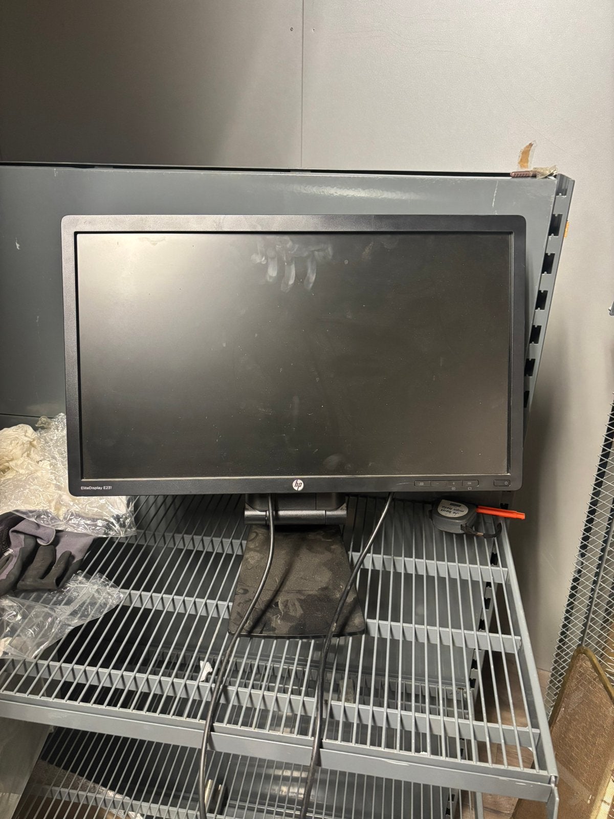 4 maal Hp monitoren EliteDisplay E231, Computers en Software, Monitoren, IPS, Full HD, Zo goed als nieuw, Onbekend