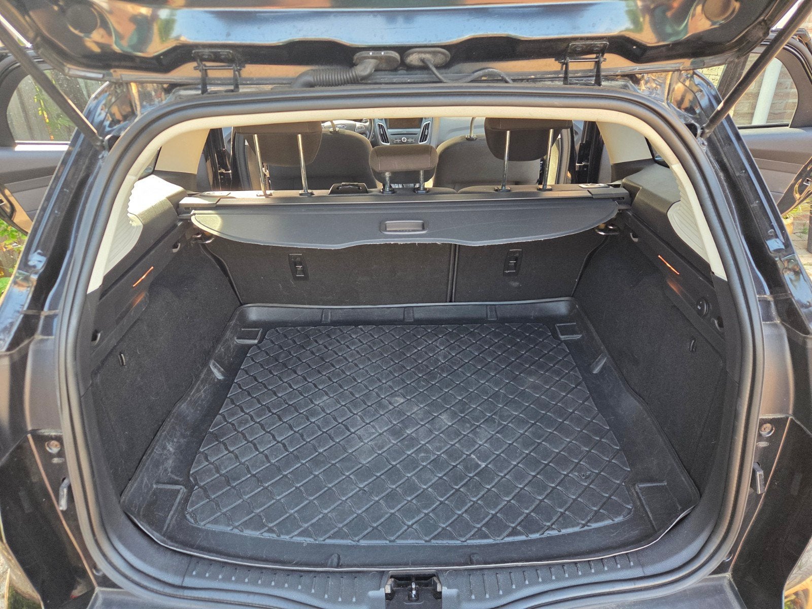 Rubber kofferbakmat Ford Focus MK3 station., Auto diversen, Kofferbakmatten, Ophalen of Verzenden, Zo goed als nieuw