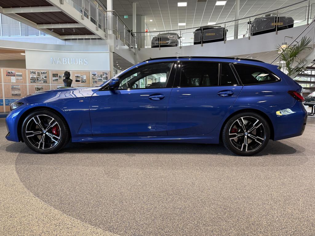 BMW 3 Serie Touring 330i M Sportpakket Pro NL Auto, Panorama, Auto's, Automaat, Gebruikt, Euro 6, 4 cilinders