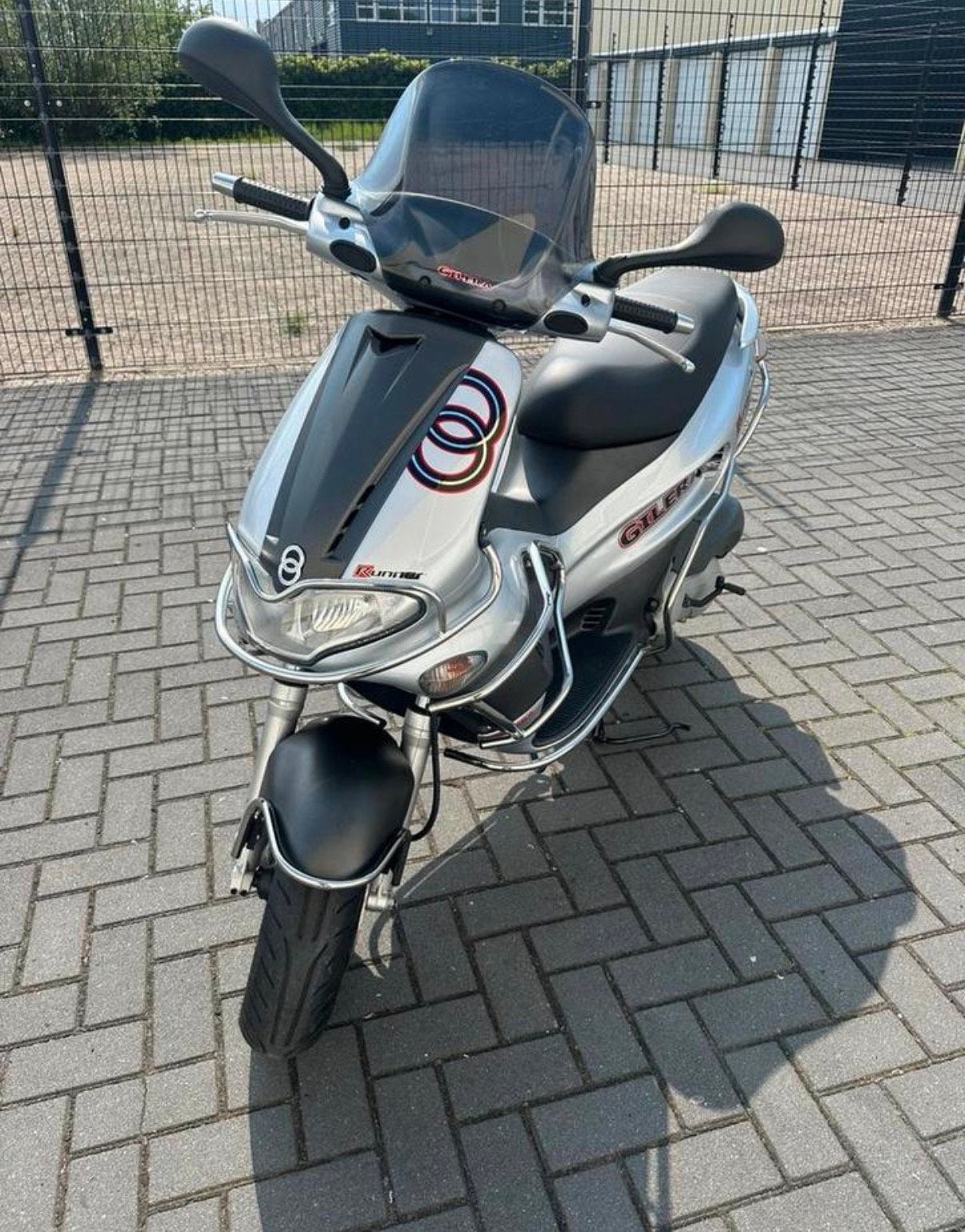 Gilera Runner 50cc 125cc 180cc  koplamp val sierbeugels, Ophalen of Verzenden, Zo goed als nieuw, Koplamp, Piaggio