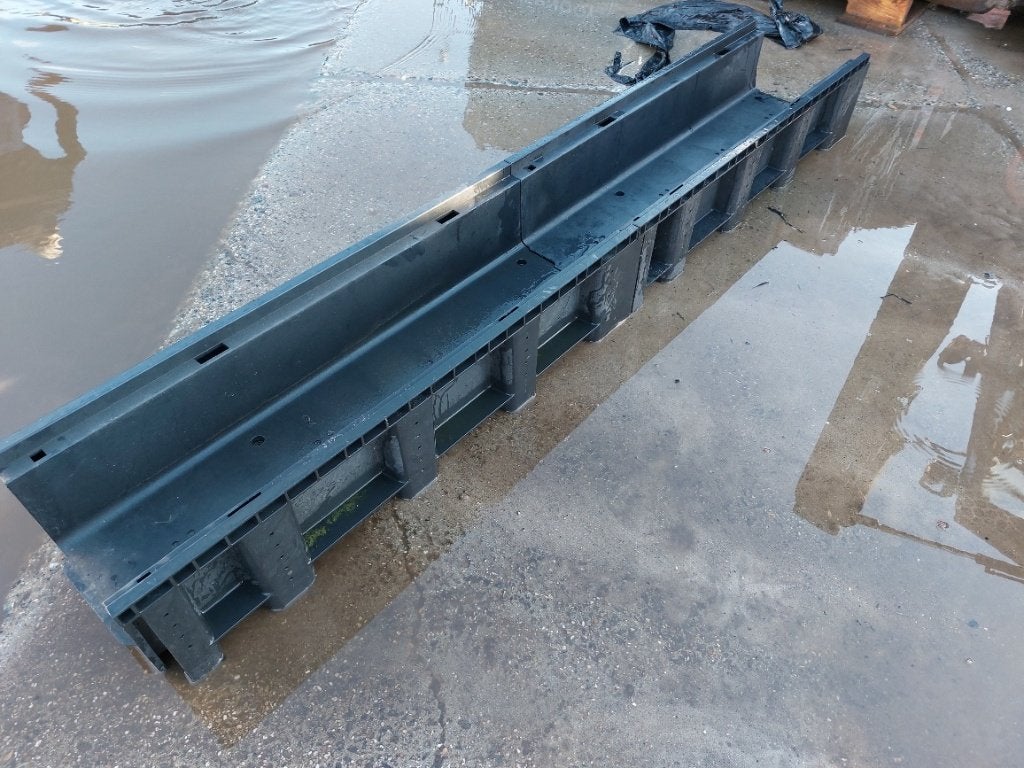 84 stuks kunststof kabelgoten met deksel, Tuin en Terras, Bielzen en Borders, Ophalen, Kunststof, Gebruikt, 25 tot 50 cm