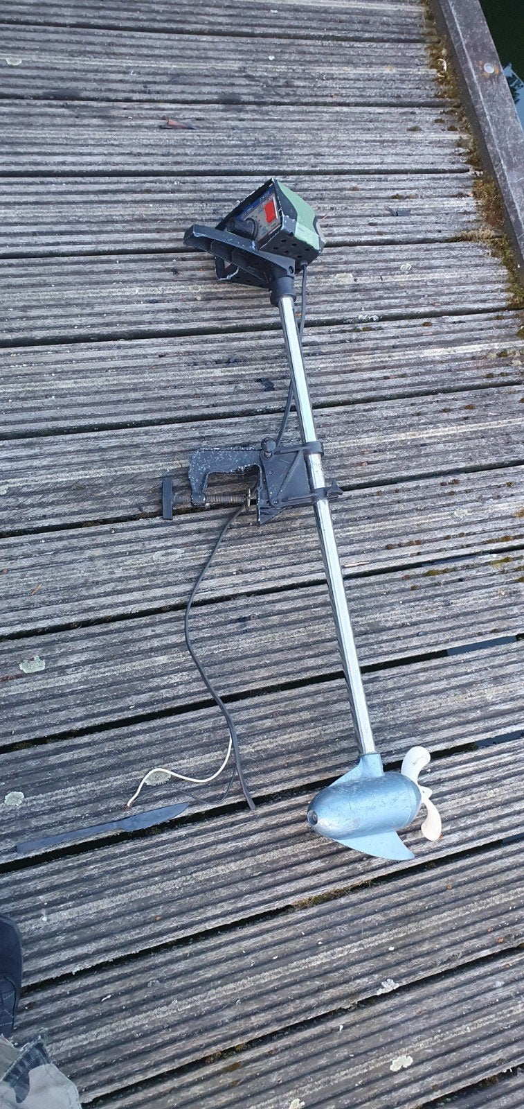 Fluistermoter 12 volt eskader traveltroter, Ophalen, Gebruikt, Motor en Techniek, Zeilboot of Motorboot