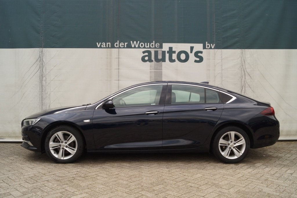 Opel Insignia 1.6 CDTI 110pk Business Executive -ECC-PDC-NAV, Voorwielaandrijving, Stof, Gebruikt, Euro 6