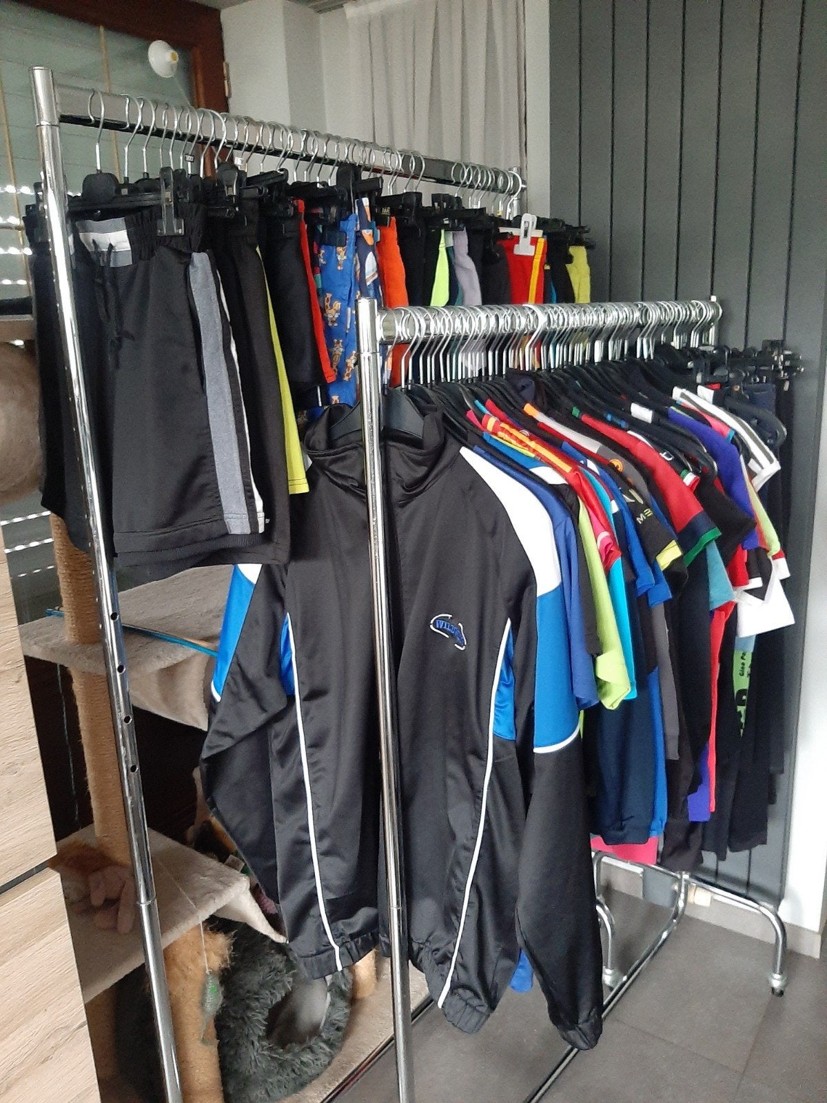 135x sportkleding kinderen + volwassenen 2€/st of 125€ alles, Ophalen of Verzenden, Zo goed als nieuw