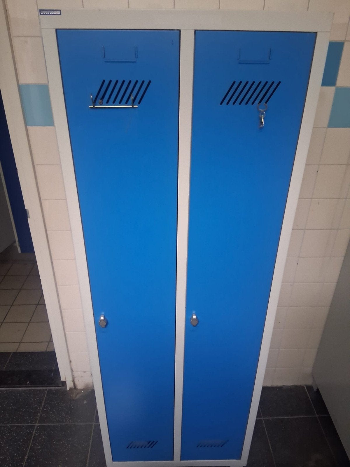 Blauwe metalen locker / kledingkast, Ophalen, Gebruikt, Industrieel