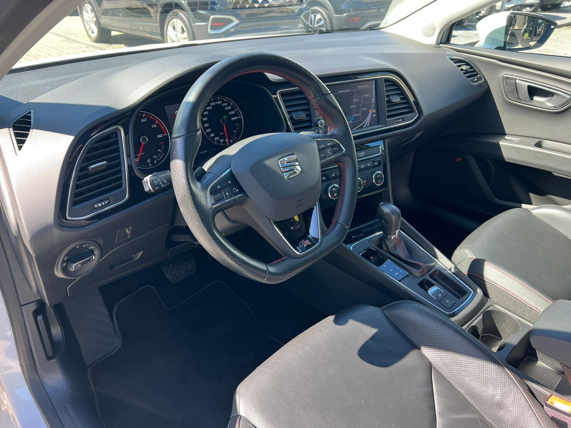 SEAT Leon ST 1.5 TSI FR Business Intense pano, navi, cruise,, Auto's, 4 cilinders, Leon, Leder, 19 km/l