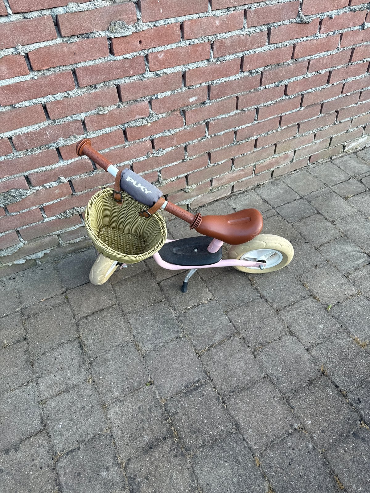 Puky loopfiets roze met mandje, Ophalen, Gebruikt, Velgrem, Minder dan 16 inch