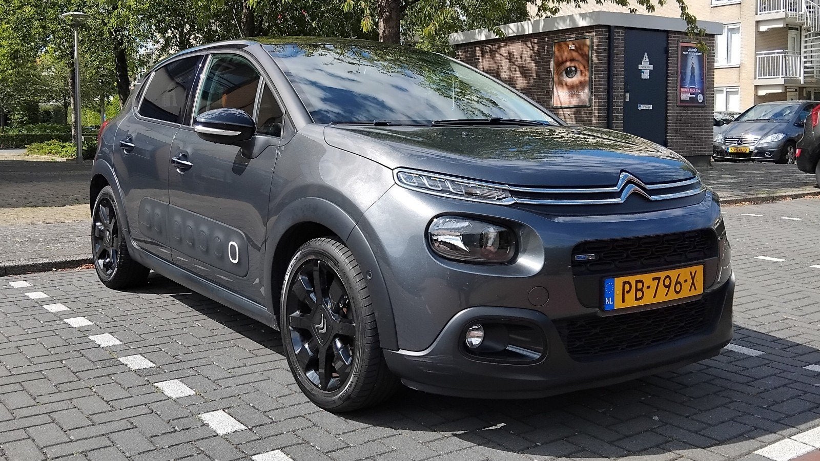 Citroën C3 1.2 S&S Shine Luxe Keyless/Trekh/Dealond/Stoelvw, Auto's, 450 kg, Euro 6, 1199 cc, 49 €/maand