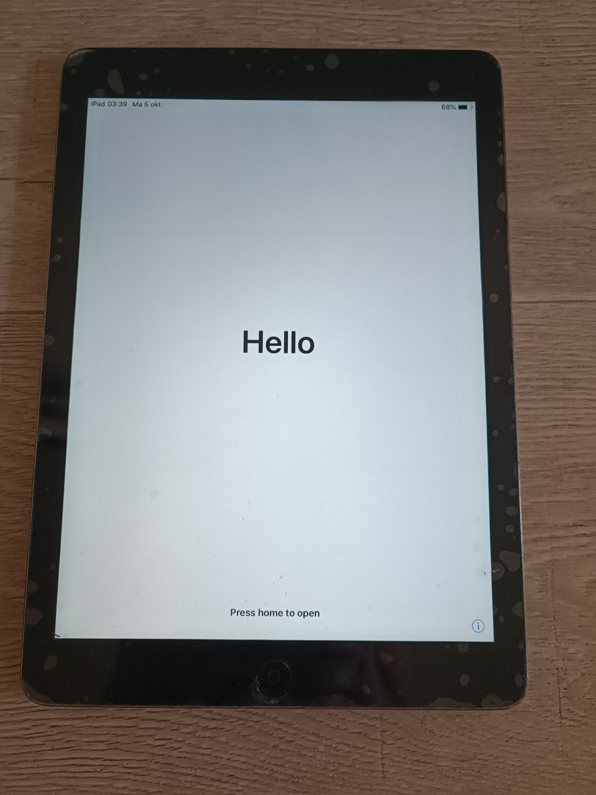 Foto 3 van Apple iPad Air (1e generatie) 16GB Wi-Fi - Zilver