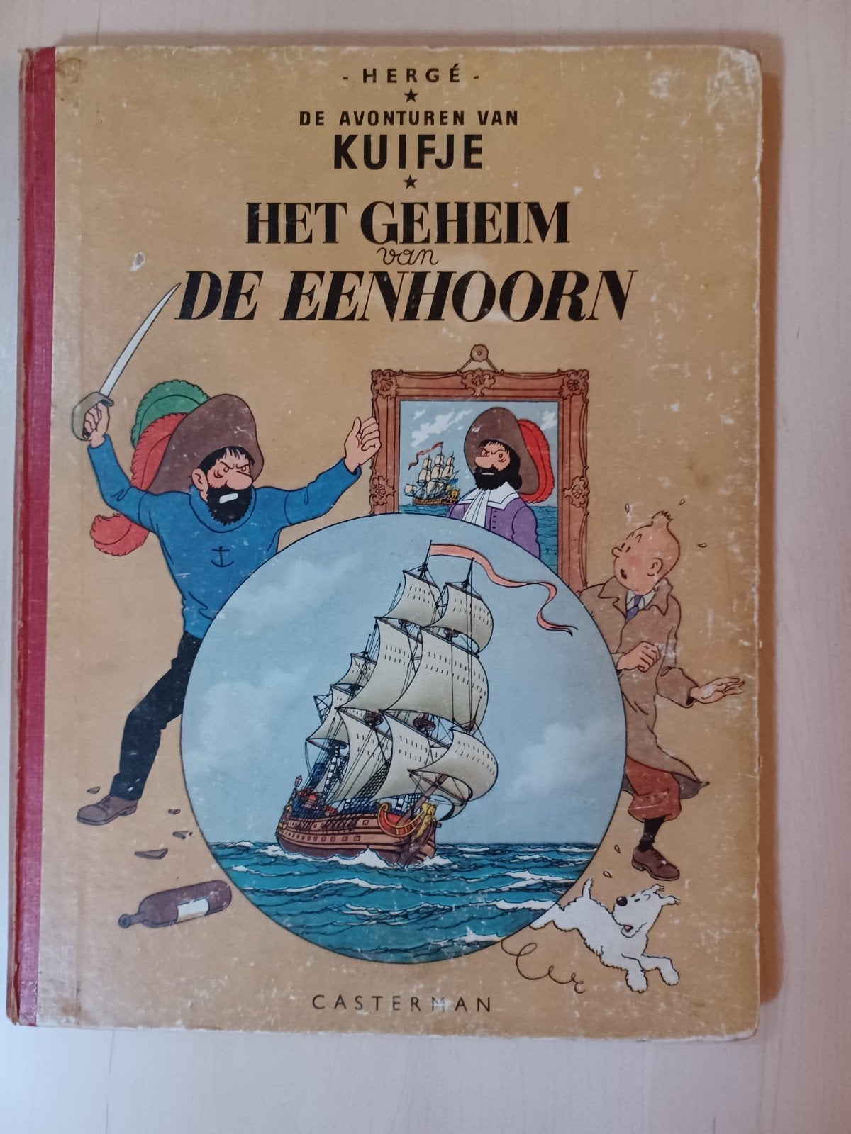 zie foto's, Eén stripboek, Ophalen, Gelezen, Hergé