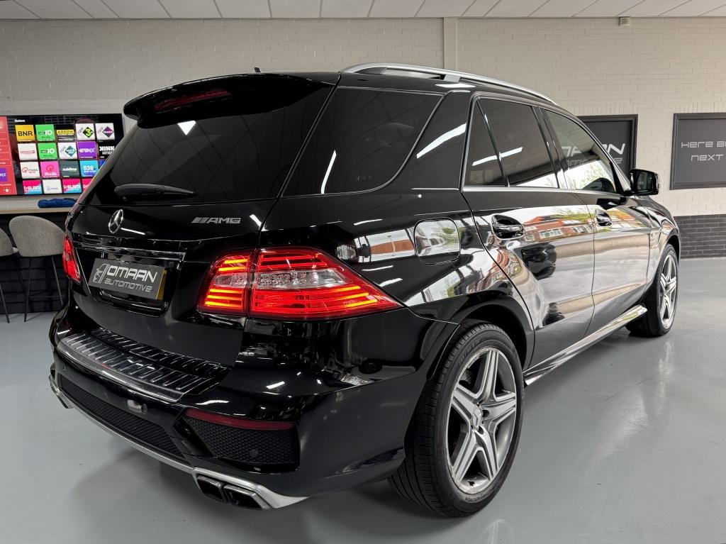 Mercedes-Benz M-Klasse ML 63 AMG V8 Perf. Pack. P30 558PK, Auto's, 5461 cc, Gebruikt, Zwart, Leder