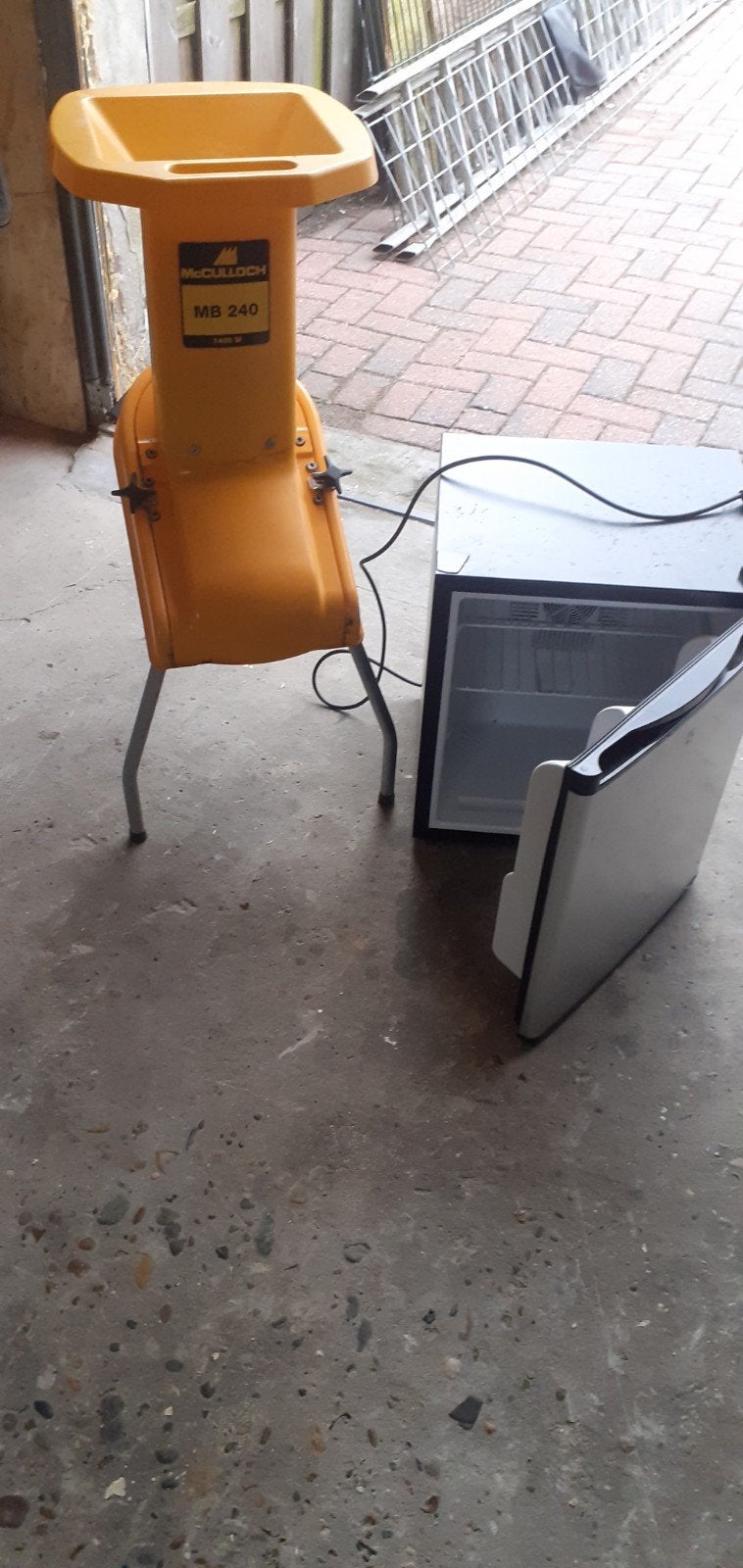 Hakselaar McCulloch MB 240 en camping koelkast, Ophalen of Verzenden, Gebruikt, Elektrisch, McCulloch