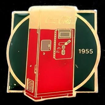 Coca-Cola Automaat 1955 pin, Verzamelen, Ophalen of Verzenden, Nieuw, Merk, Speldje of Pin