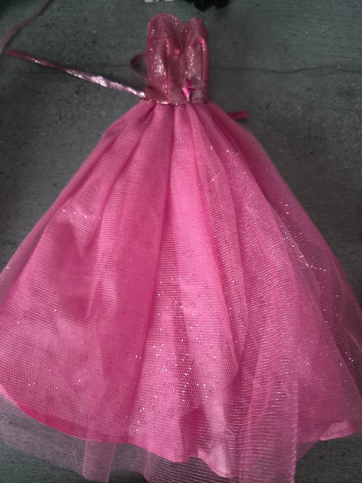 Roze Barbie jurk met glitters, Ophalen of Verzenden, Zo goed als nieuw, Kleertjes