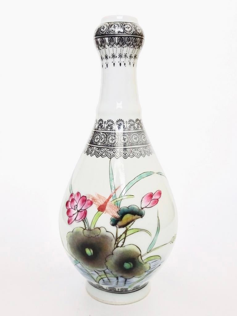 Vintage libelle insect bloemen vaas gekleurd porselein wit, Ophalen