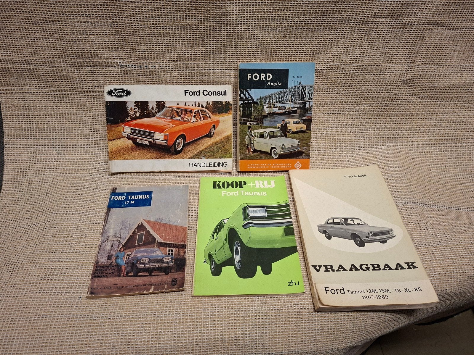 Ford taunus boekjes, Auto diversen, Handleidingen en Instructieboekjes, Ophalen of Verzenden