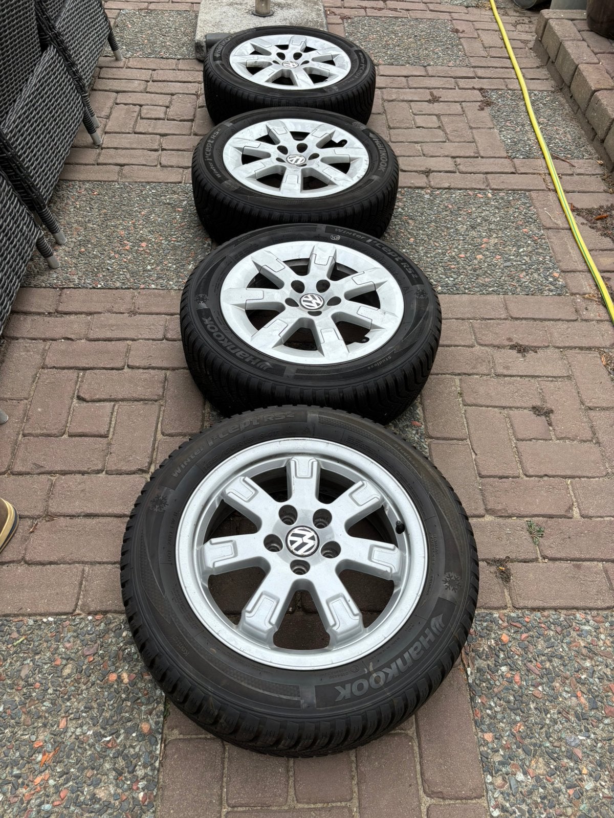 4x VW winterbanden 185/60 R15 op lichtmetalen velgen, Auto-onderdelen, Banden en Velgen, Ophalen, 15 inch, Banden en Velgen, 185 mm