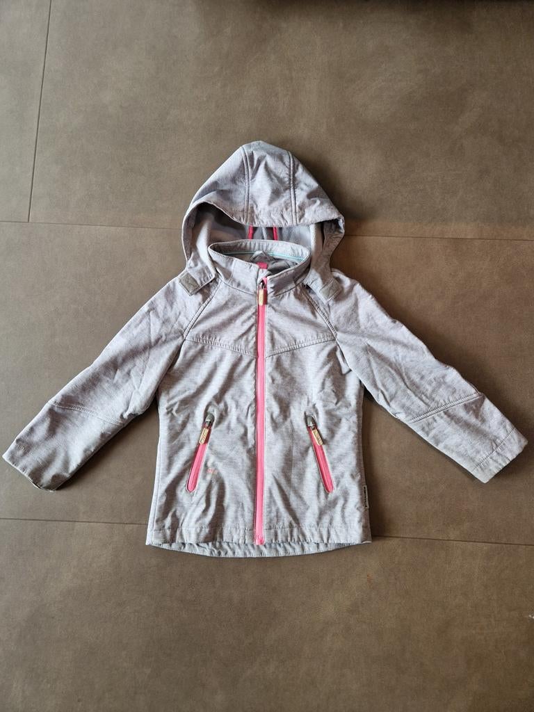 Softshell tussenjas maat 116, Kinderen en Baby's, Kinderkleding | Maat 98, Ophalen of Verzenden, Zo goed als nieuw, Meisje, Jas