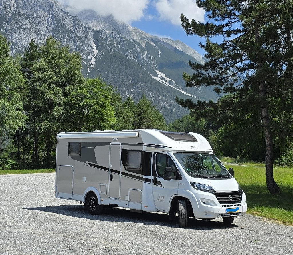 fiat Carado T448 emotion -150PK  Enkele bedden - XXL garage, Luifel, Standaard zit, Koelkast, Ringverwarming