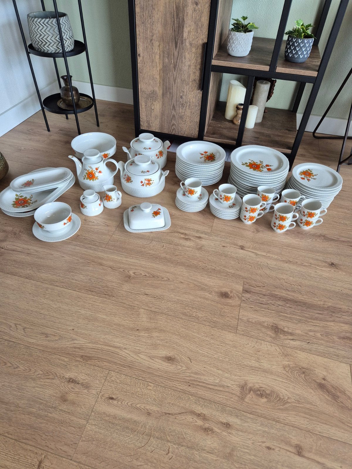retro 60 delig servies jaren 70 van het merk Scherzer bavari, Verzamelen, Retro, Ophalen, Huis en Inrichting