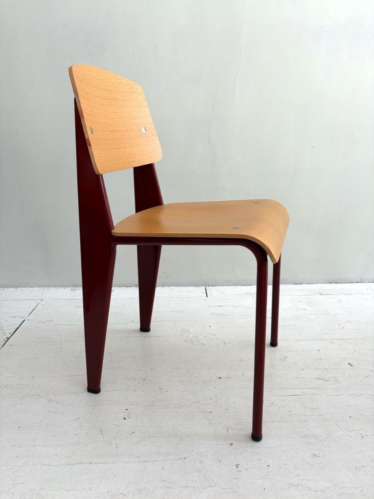 Vitra Jean Prouvé Standard chair, rood, Huis en Inrichting, Stoelen, Ophalen, Nieuw, Scandinavian design, Eén