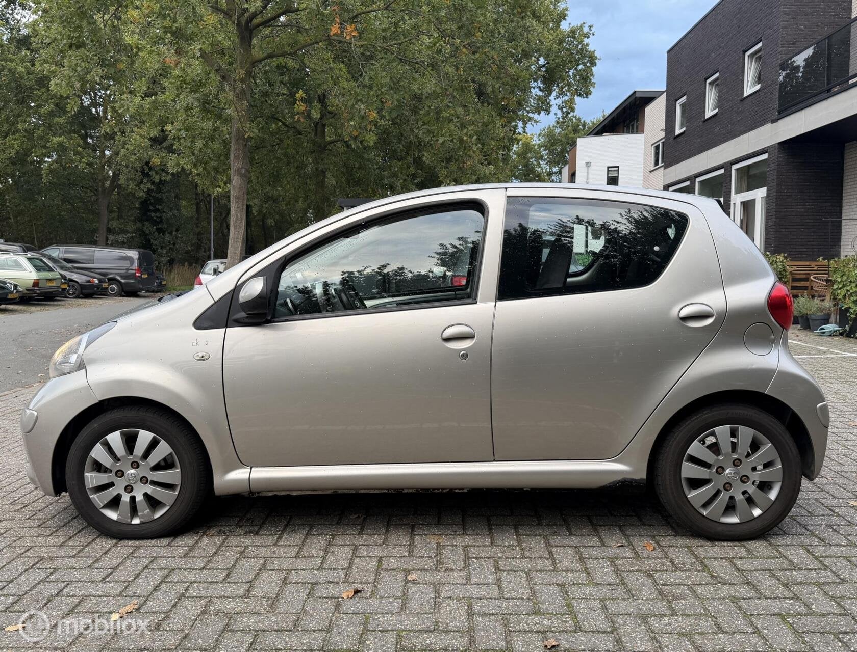 Toyota Aygo 1.0-12V + Automaat |Airco|lm velgen| Ruime apk!, Gebruikt, Bruin, 68 pk, Bedrijf
