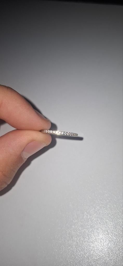 Mooie ring met steentjes - Zo goed als nieuw, Met kristal, Ophalen of Verzenden, Zo goed als nieuw, 17 tot 18