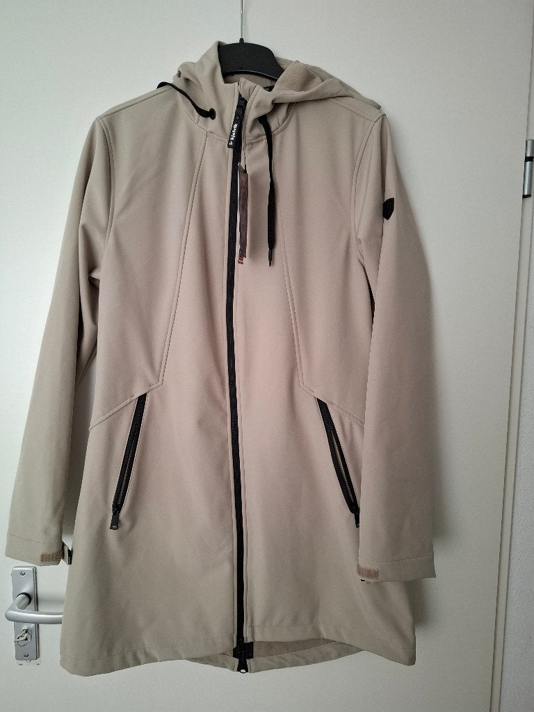 Kjelvik dames softshell jas mt L (NIEUW), Ophalen of Verzenden, Nieuw, Maat 42/44 (L), Beige